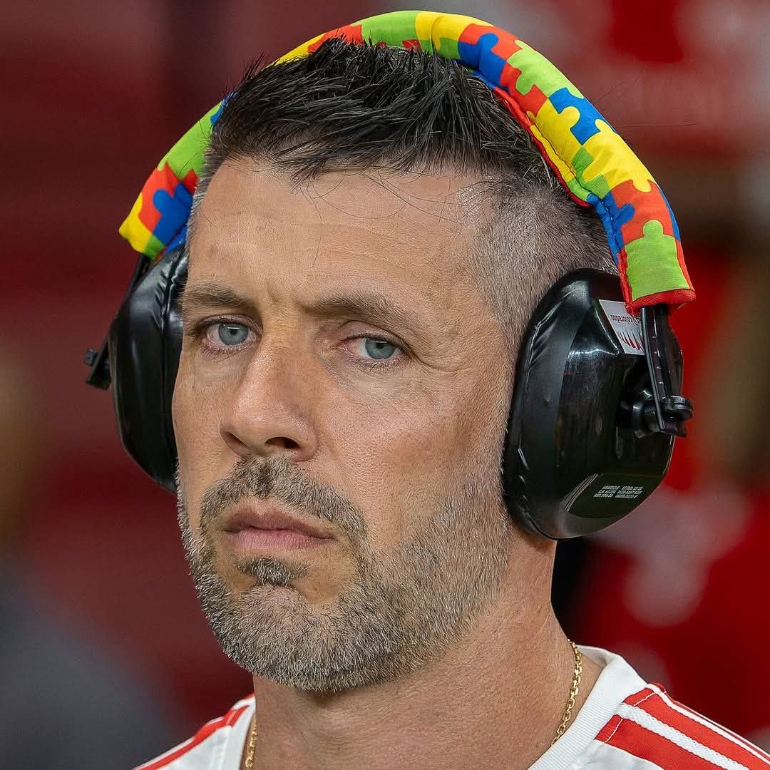pasqual4's tweet photo. Não sei escalar 
Não sei montar um time 
quero sair jogando com Victor Gabriel e Felix torres
Quero a posse de bola mesmo sendo horrível 
Quero pressionar mesmo não sabendo pressionar https://t.co/bGHdbp3Ow0