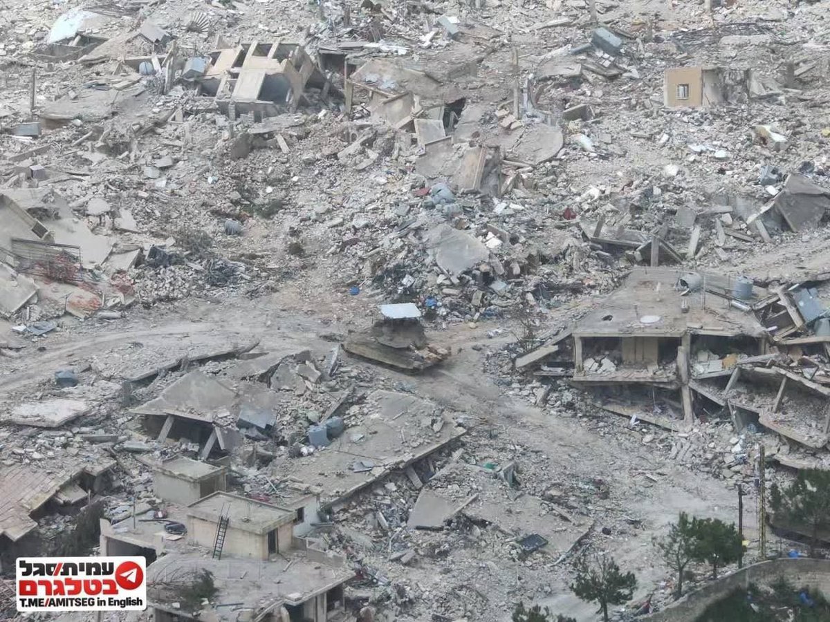 “Israel has done to Bint Jbeil and southern Lebanon what it did in Gaza: widespread, savage destruction.”
إسرائيل فعلت ببنت جبيل و جنوب لبنان ما عملته في غزة: دمار همجي شامل