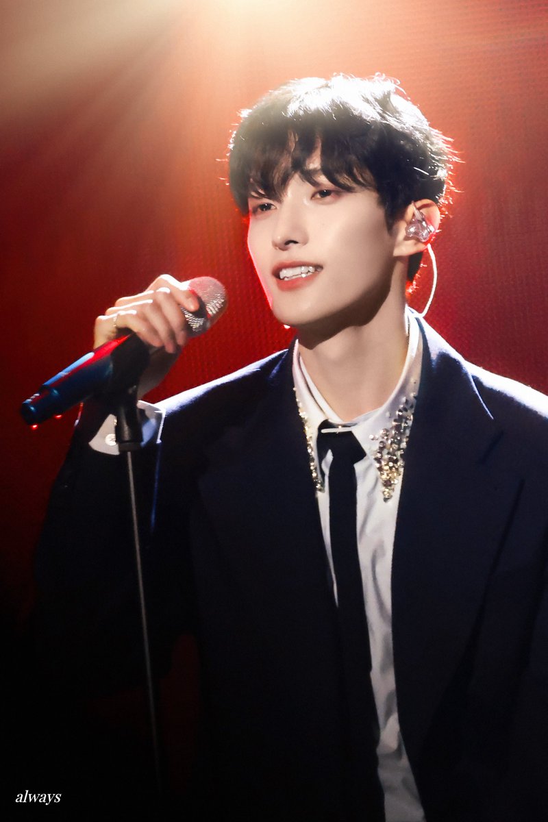 alwaysdk_218's tweet photo. 260418 DxS [SERENADE] - ON STAGE IN INCHEON

#SEVENTEEN #세븐틴
#도겸 #DK #ドギョム
#DOKYEOM #이석민
@pledis_17 https://t.co/uHXtwKghlT