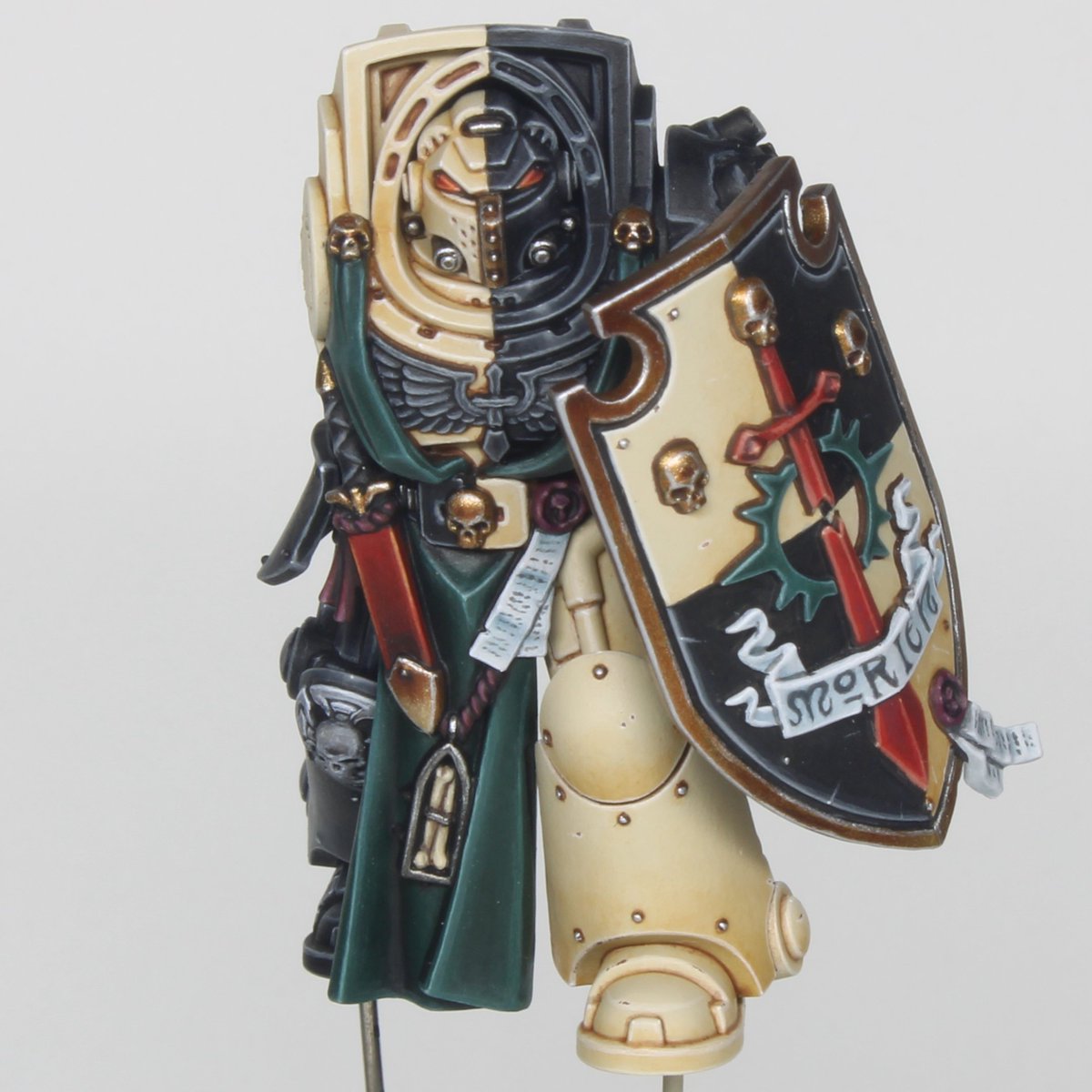 ZarenaDT tweet media