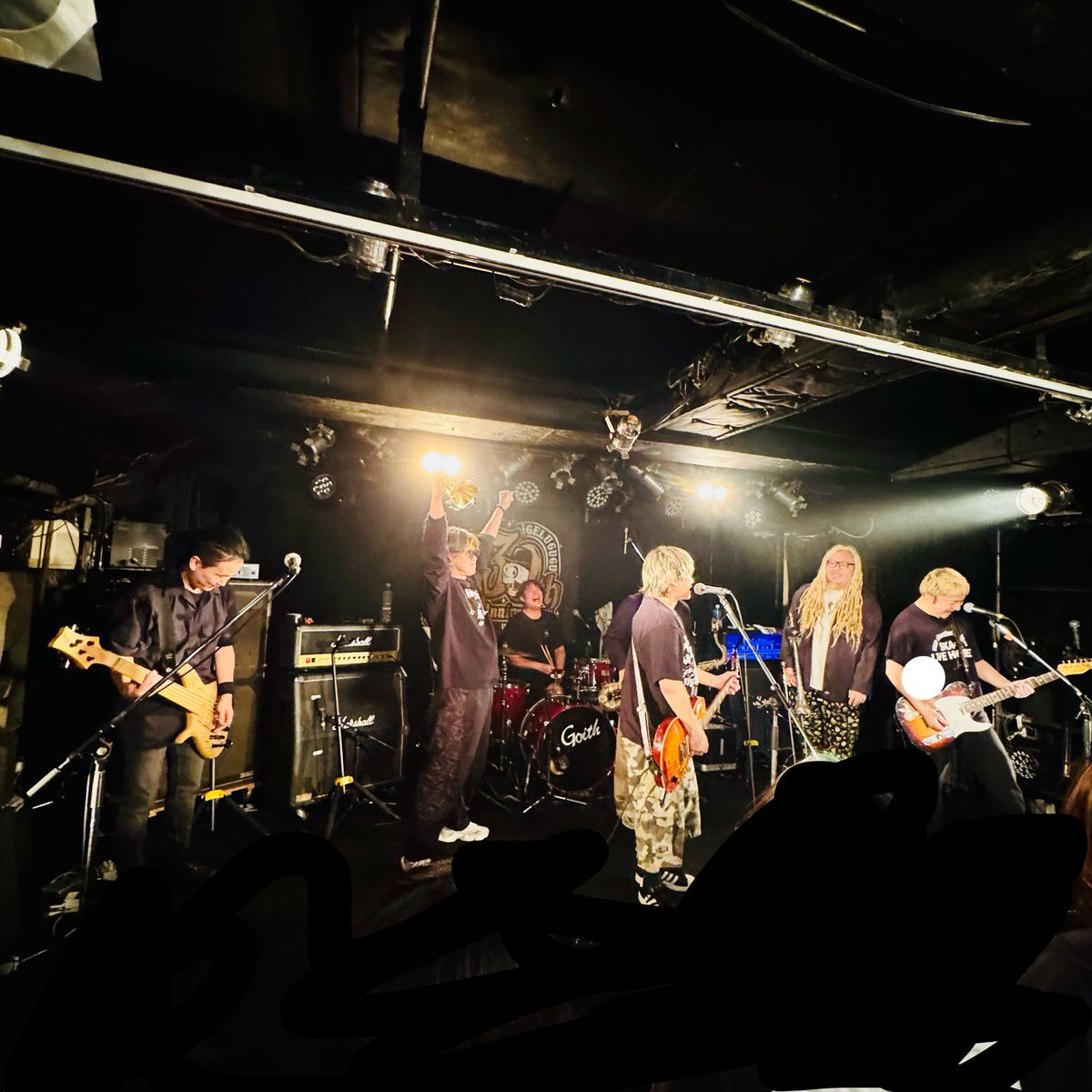 chitagu93's tweet photo. オバリミ ガーリックボーイズ ゲルググの3マン 楽しいかったYo‼️からの後呑みも楽しいやね👍
オバリミがOne Two演ったり
ゲルがlet's go to city演ったりとかもあったし
ガーリックのエッジの効いたリフとかも刺さるしさ(これ重要)
ほん楽しいかった😊 https://t.co/OPfwNMrWiw