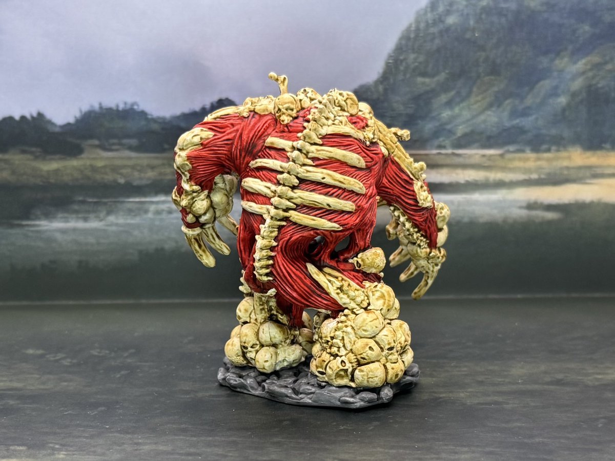 skull_elephant's tweet image. WIZKIDS
Bone Golem
ウィズキッズのボーンゴーレム
塗れました〜
コントラストで塗り分けただけですが満足したのでフィニッシュです。
#minipainting