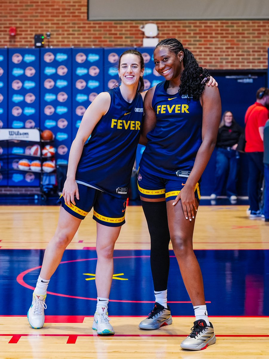 Indiana Fever tweet media