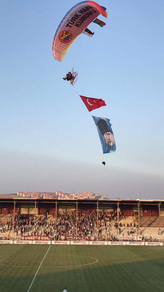 BURASI BANDIRMA 🇹🇷

Bandırmaspor'umuz 2-0 amed

⚽ Emirhan Acar (60')
⚽ Amidou Badji (63')

#BANvAMD • #Bandırmaspor