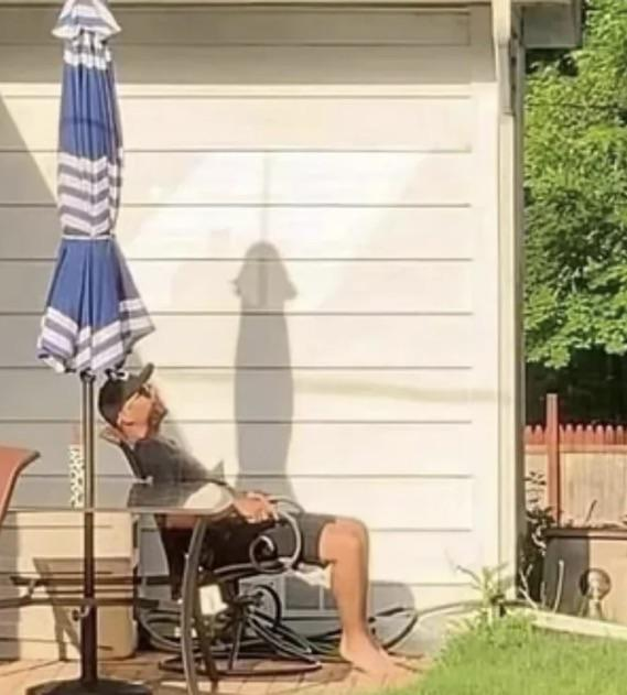 NO CONTEXT HUMANS tweet media