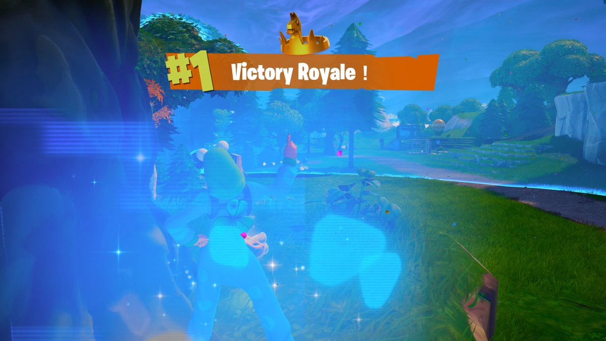 SUGAR_Mppp's tweet image. ダブルビクロイ👑

スクショ撮りに行ったついでに通常ビクロイ🏆
スナを撃ちたくてOGにも行って連続ビクロイ🏆
嬉しすぎたー😆

クリップは後日載せます🎬
明日は朝が早いのでそろそろ寝ます😴

おやすみなさーい🌛

#Fortnite