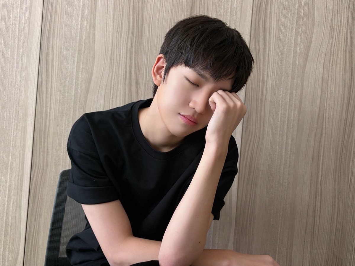 ໒꒱‧₊˚ tweet media