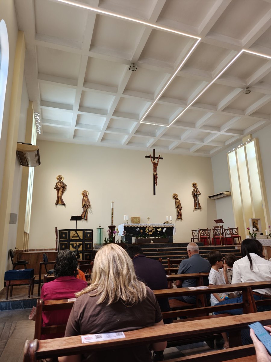 clovisnetogmn's tweet photo. Domingo e dia de MISSA https://t.co/QW4yyZIFO2