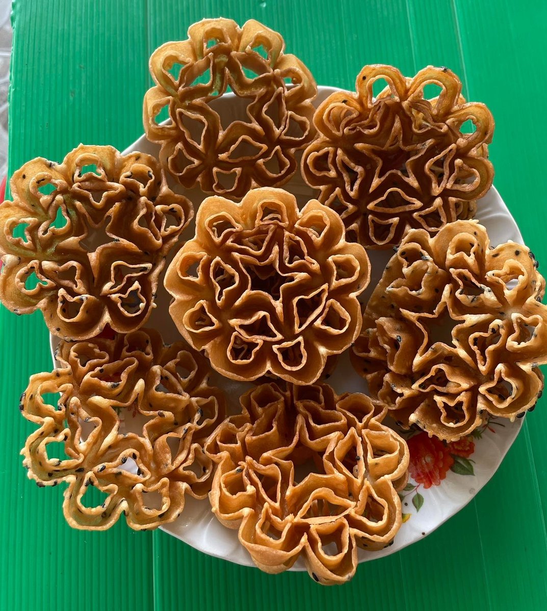 xoslave🍯🍋 tweet media