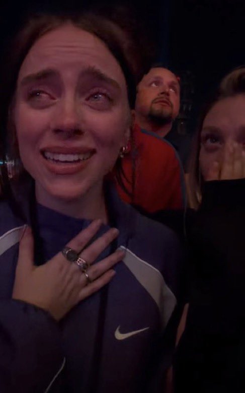 mila (london premiere ticket pls i’ll do anything) tweet media