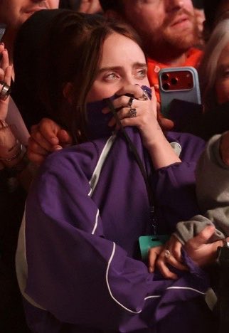 mila (london premiere ticket pls i’ll do anything) tweet media