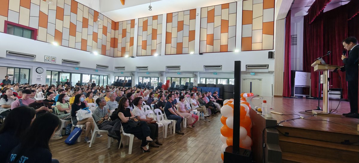 KewinSiah's tweet image. Singapore 🇸🇬 celebrates Gut Health Day alongside World #IBS Day 🌍
From Western medicine to TCM, we’re embracing a holistic, patient-centred approach to IBS—bridging science, tradition, and community care. 🧠🫶
#WorldIBSDay #GutHealth #IBS #DGBI #TCM #Singapore