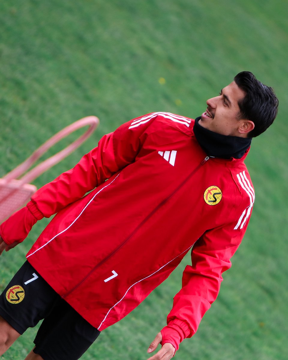 Eskisehirspor's tweet photo. Eskişehirspor'umuz, Play-Off 1. turundaki rakibimiz Nev Sağlık Grubu Balıkesirspor maçının hazırlıklarına başladı. https://t.co/H5z9jeL7xt