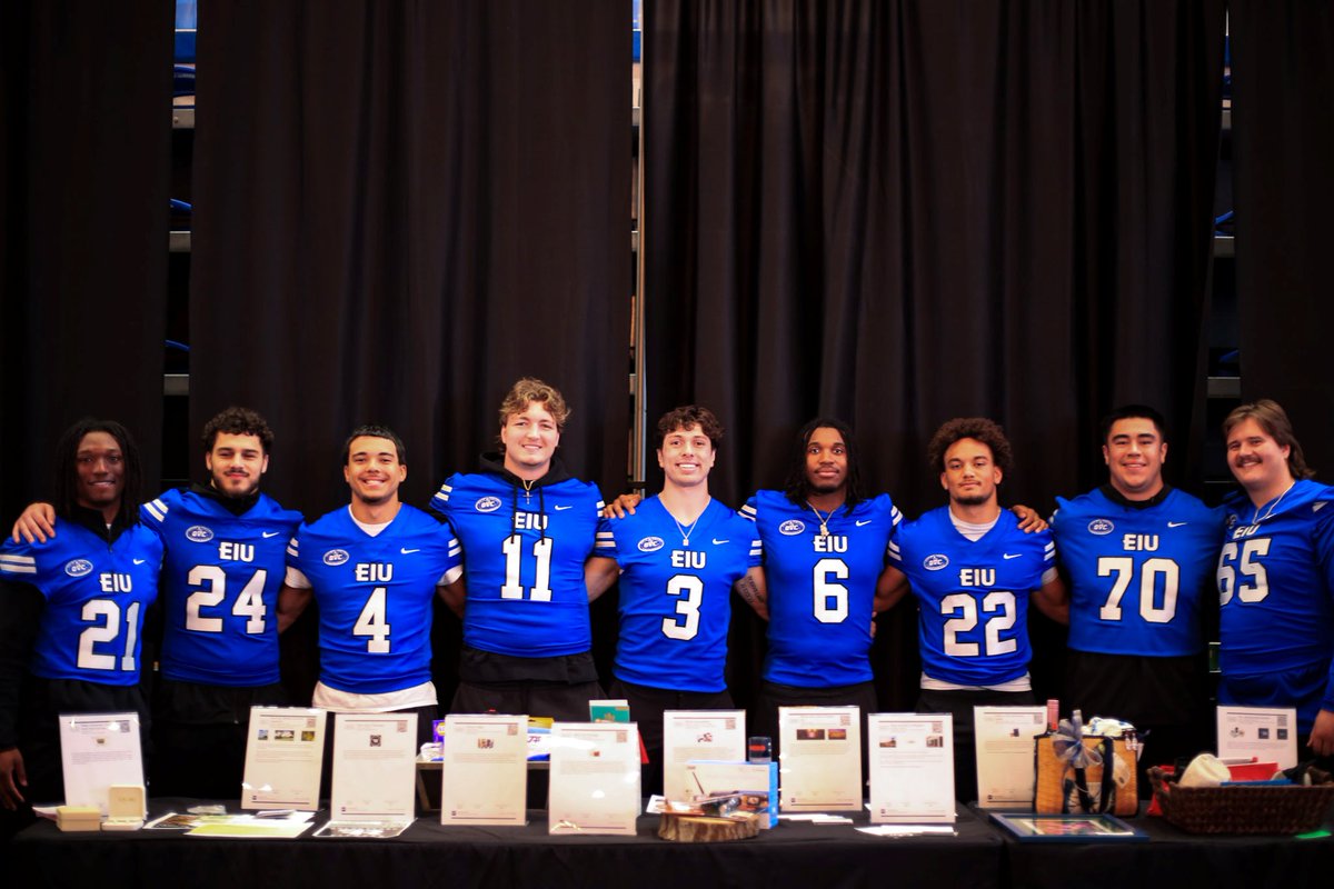 EIU_FB's tweet image. We had an amazing time last night helping serve at the annual Athletics Spring Fling Event! Appreciate everyone's coming out and showing their continued support of Eastern Illinois Athletics!

#WeNotMe | #BleedBlue | #TogetherWeWill