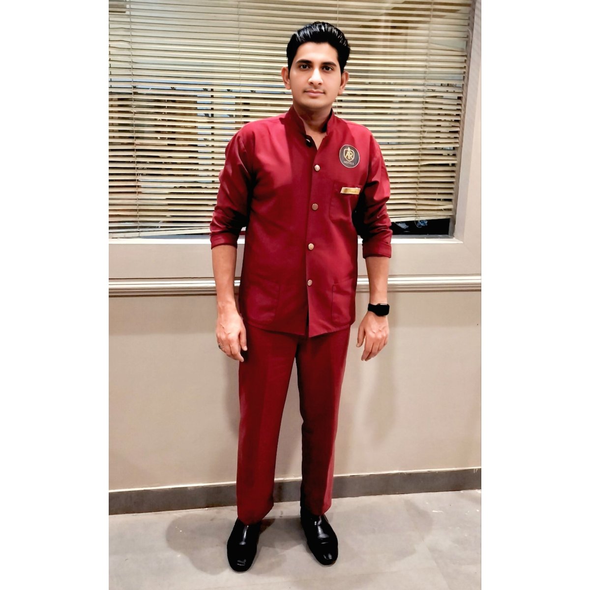 Javedfurquan1's tweet image. ✨ Alhamdulillah My New Work 🎬
Watch 5 STAR KA BILLIONAIRE NAUKAR on WowTV — Link in Bio. 

instagram.com/reel/DXRyi7iP8…

Aap sabka pyaar aur support hamesha motivate karta hai. 🙌🔥
#NewWork #ActorLife #javedfurquanactor #WowTV #5StarKaBillionaireNaukar