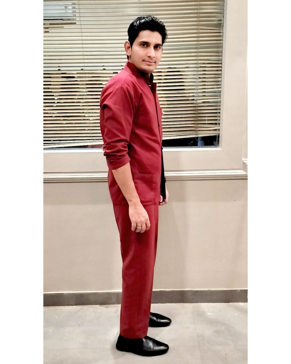 Javedfurquan1's tweet image. ✨ Alhamdulillah My New Work 🎬
Watch 5 STAR KA BILLIONAIRE NAUKAR on WowTV — Link in Bio. 

instagram.com/reel/DXRyi7iP8…

Aap sabka pyaar aur support hamesha motivate karta hai. 🙌🔥
#NewWork #ActorLife #javedfurquanactor #WowTV #5StarKaBillionaireNaukar