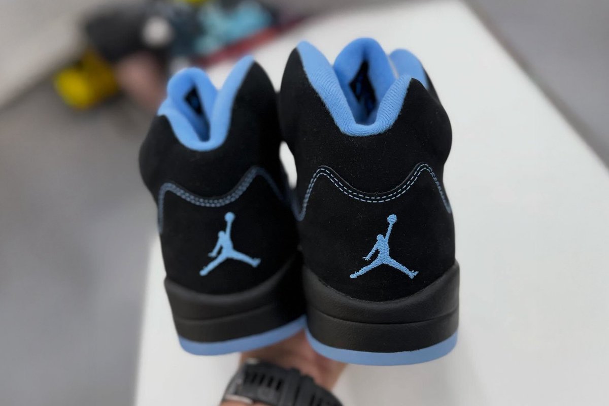 INSANE SNEAKER™ tweet media