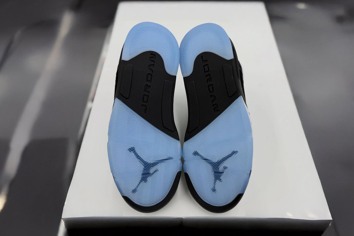 INSANE SNEAKER™ tweet media