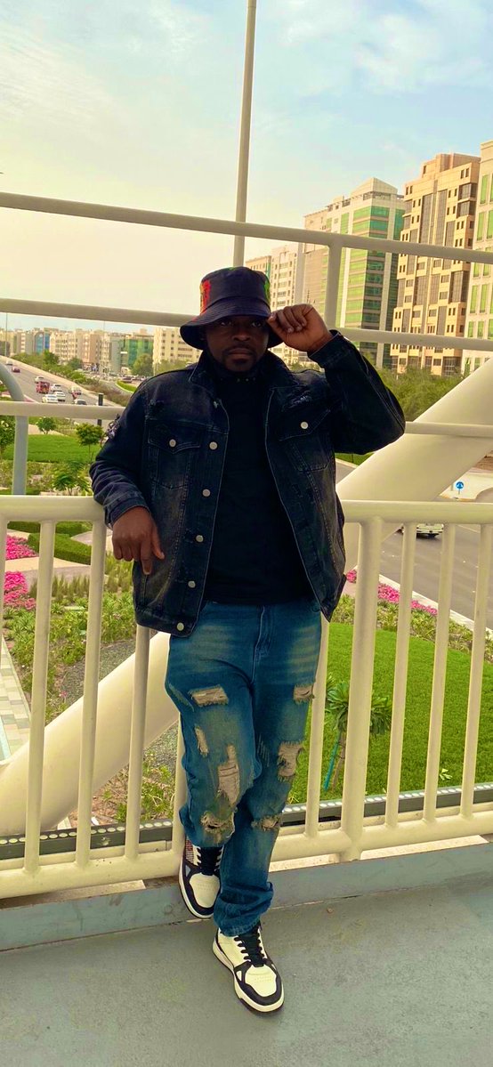 A Son Of ALLAH and A brother to Everyone ✌🏿