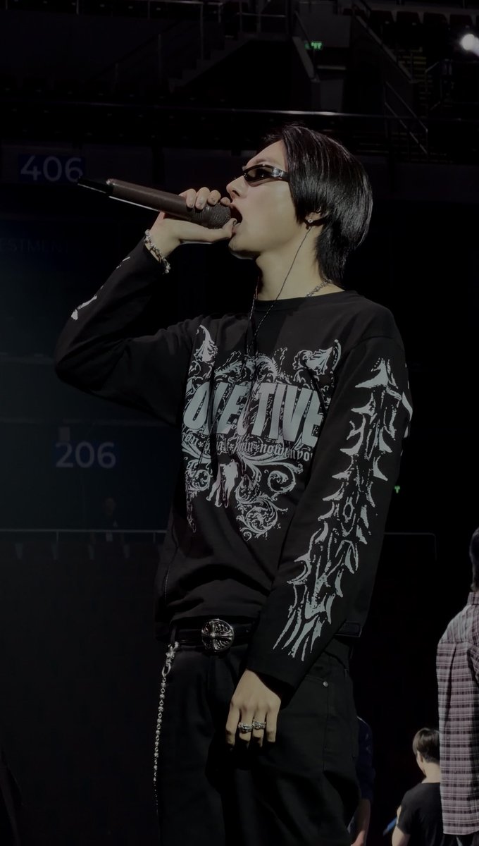 lyle 🐮✨️ tweet media