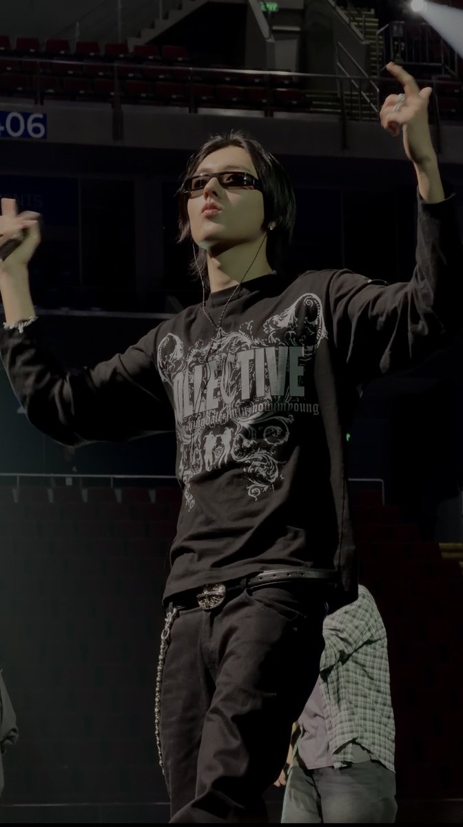 lyle 🐮✨️ tweet media