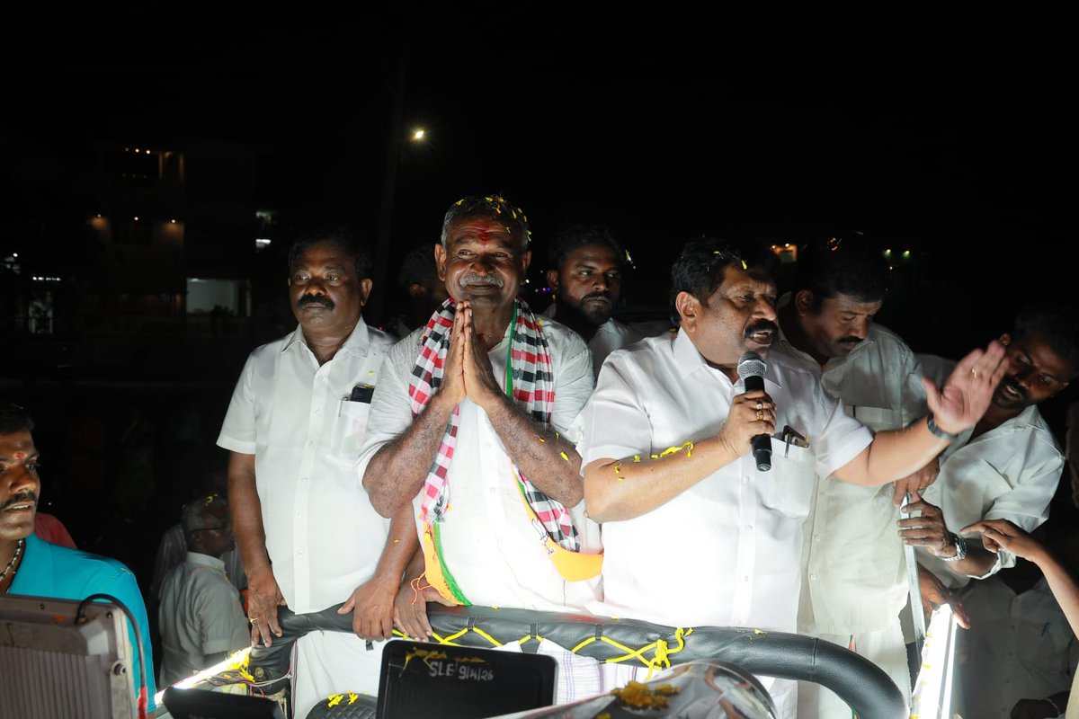 bjp4radhapuram's tweet photo. இன்று கூடங்குளத்தில் ராதாபுரம் தொகுதி பாஜக வேட்பாளர் எஸ்.பி. பாலகிருஷ்ணன் ஆதரவாக உற்சாக நிகழ்ச்சி!
பெருந்தலைவர் K. Kamaraj அவர்களுக்கு மரியாதை செலுத்தி, NDA &amp; அதிமுக நிர்வாகிகள், பொதுமக்கள் திரளான ஆதரவு வெற்றி நிச்சயம்!
மக்கள் நம்பிக்கை உயர்கிறது தாமரைக்கே வெற்றி! 🌸🔥

#bjp https://t.co/r5NtpuNTVI