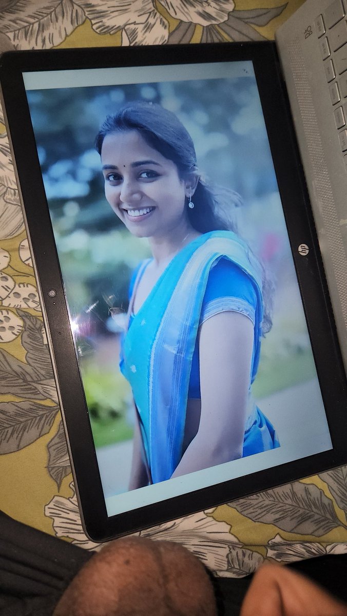 sulthan vro tweet media