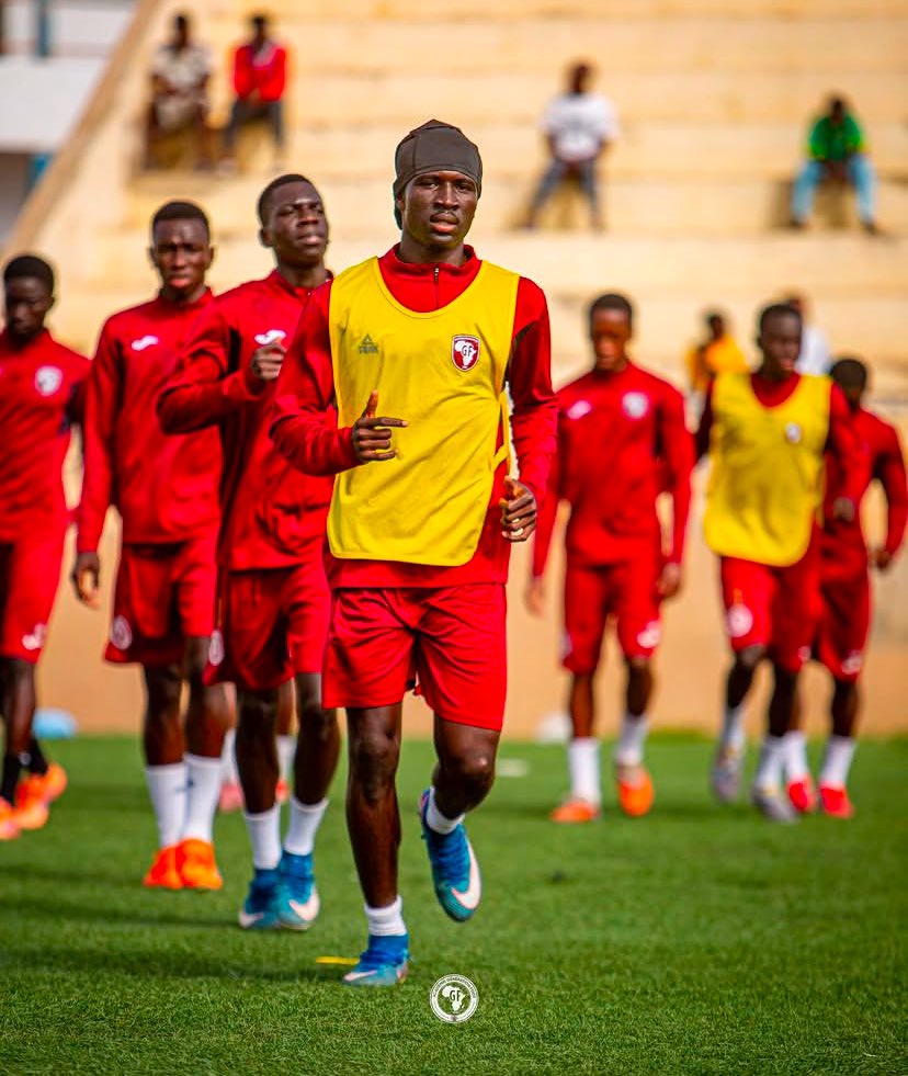 Futureballers221🇸🇳🔥 tweet media