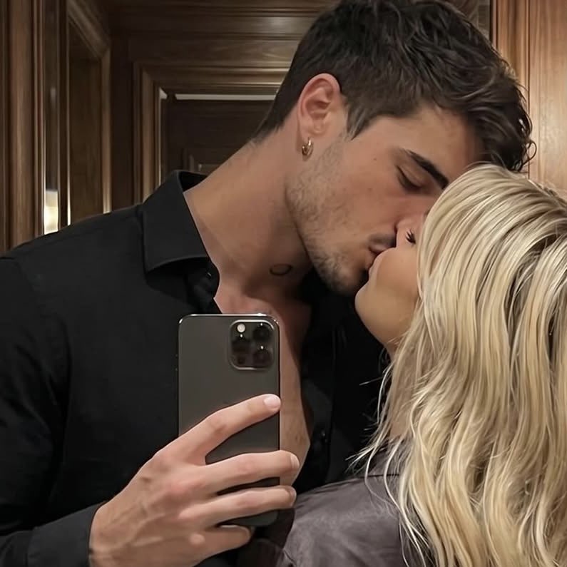 𝙧𝙤𝙨𝙚́. tweet media