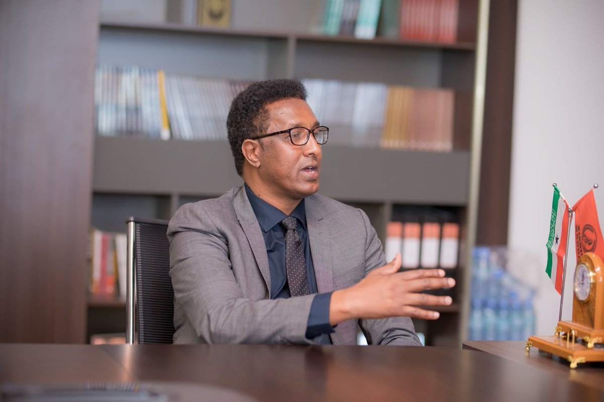 Awale11's tweet image. I was received at the #Wadani #Party #HQ by the Chairman of the ruling  party in Somaliland, honourable @HersiAHassan. Our discussions focused on socioeconomic development, ways in which Somaliland could leverage recognition,and how the nation could navigate complex global dev’ts