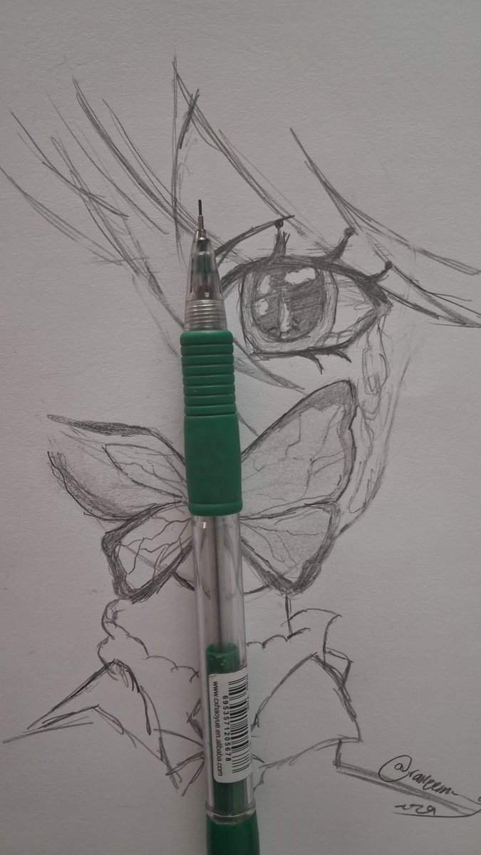 In my eyes, there is war… and in my heart, a butterfly trying to survive1🖤
🖤🖤
🖤🖤