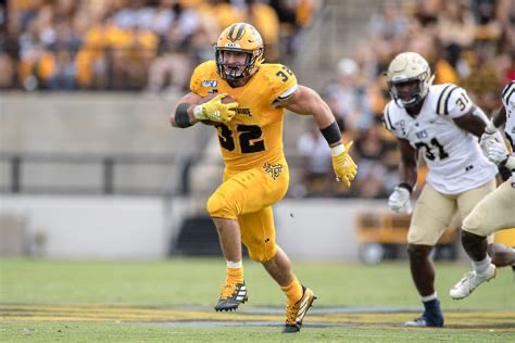 TheLastFullback's tweet photo. Looks familiar. 

#MakeFullbacksGreatAgain https://t.co/xwUYSQioLD