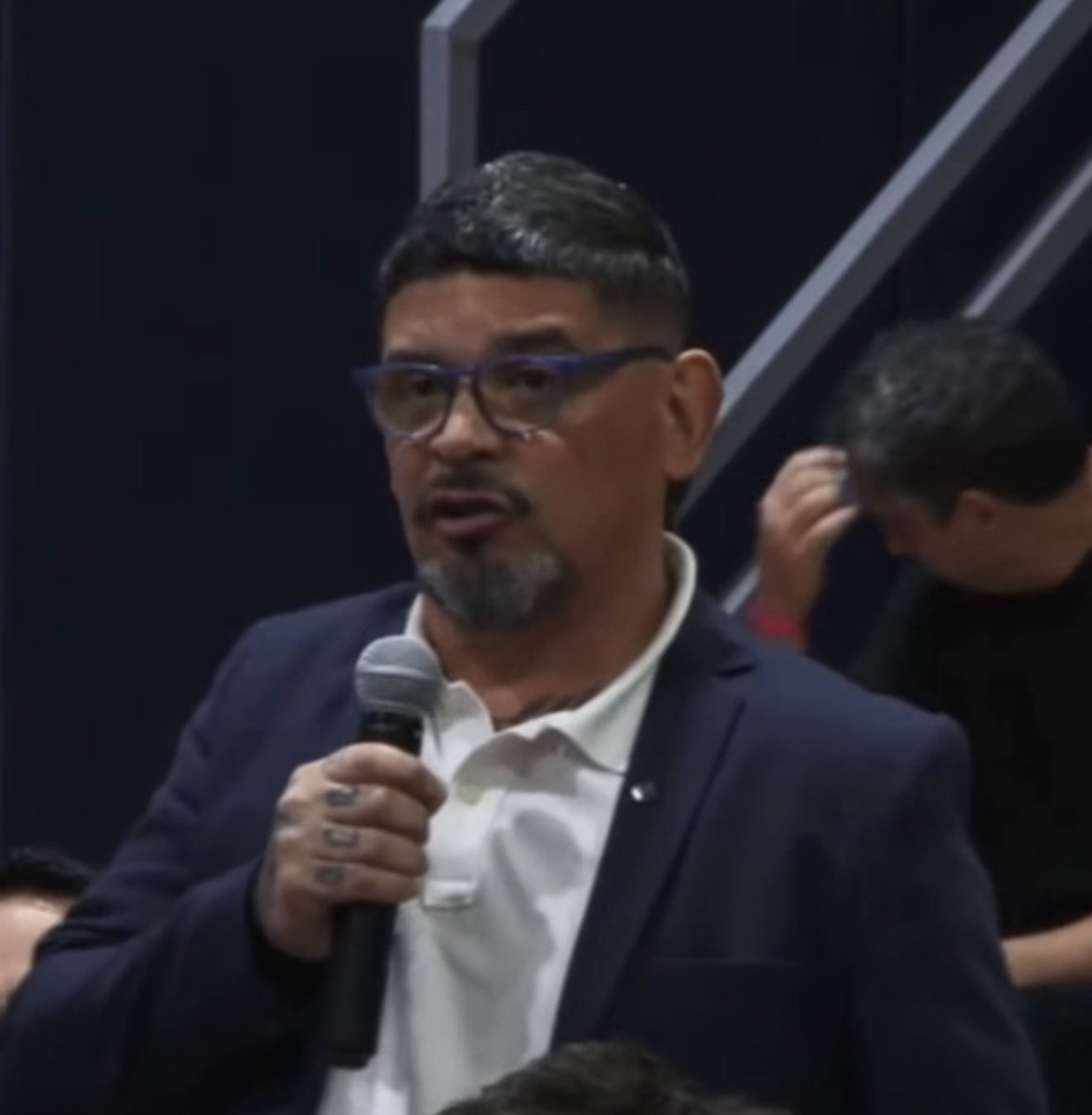 Radio Showsport + Splendid tweet media