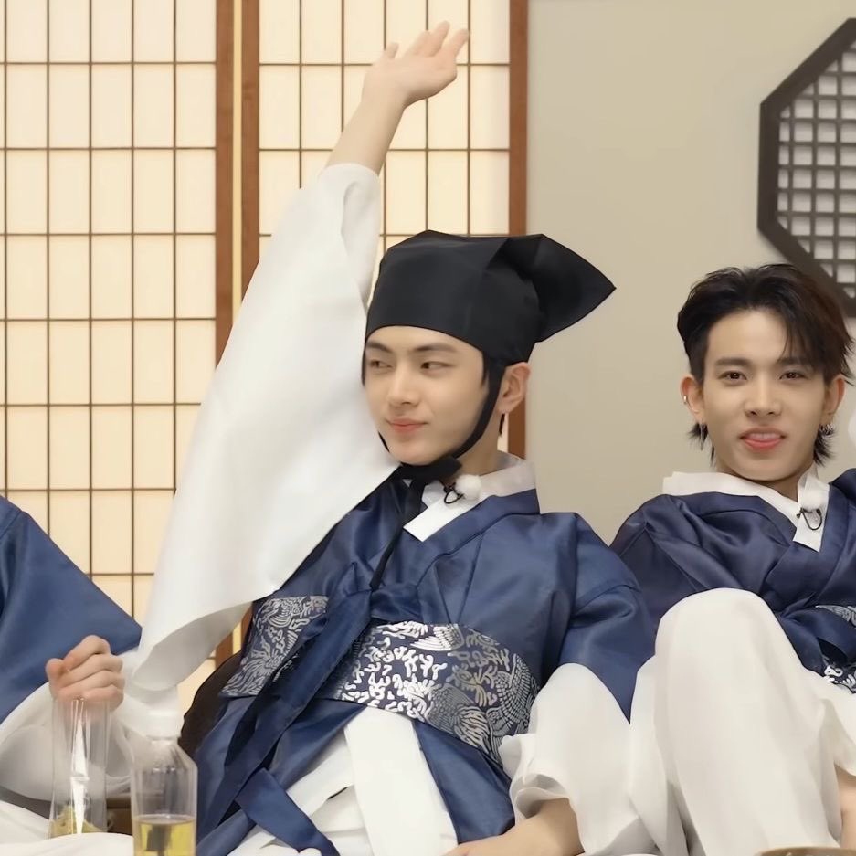 射⁷ | jaypril ✮ tweet media