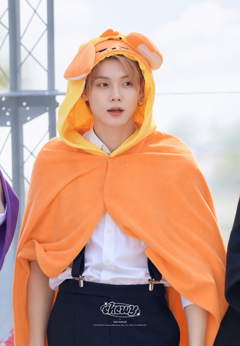 𝙘𝙝𝙚𝙬𝙮 tweet media