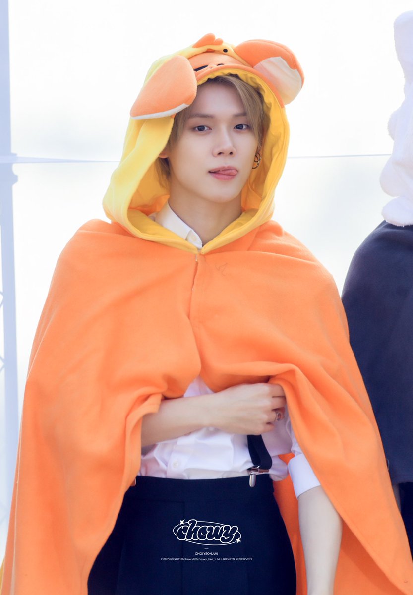 𝙘𝙝𝙚𝙬𝙮 tweet media