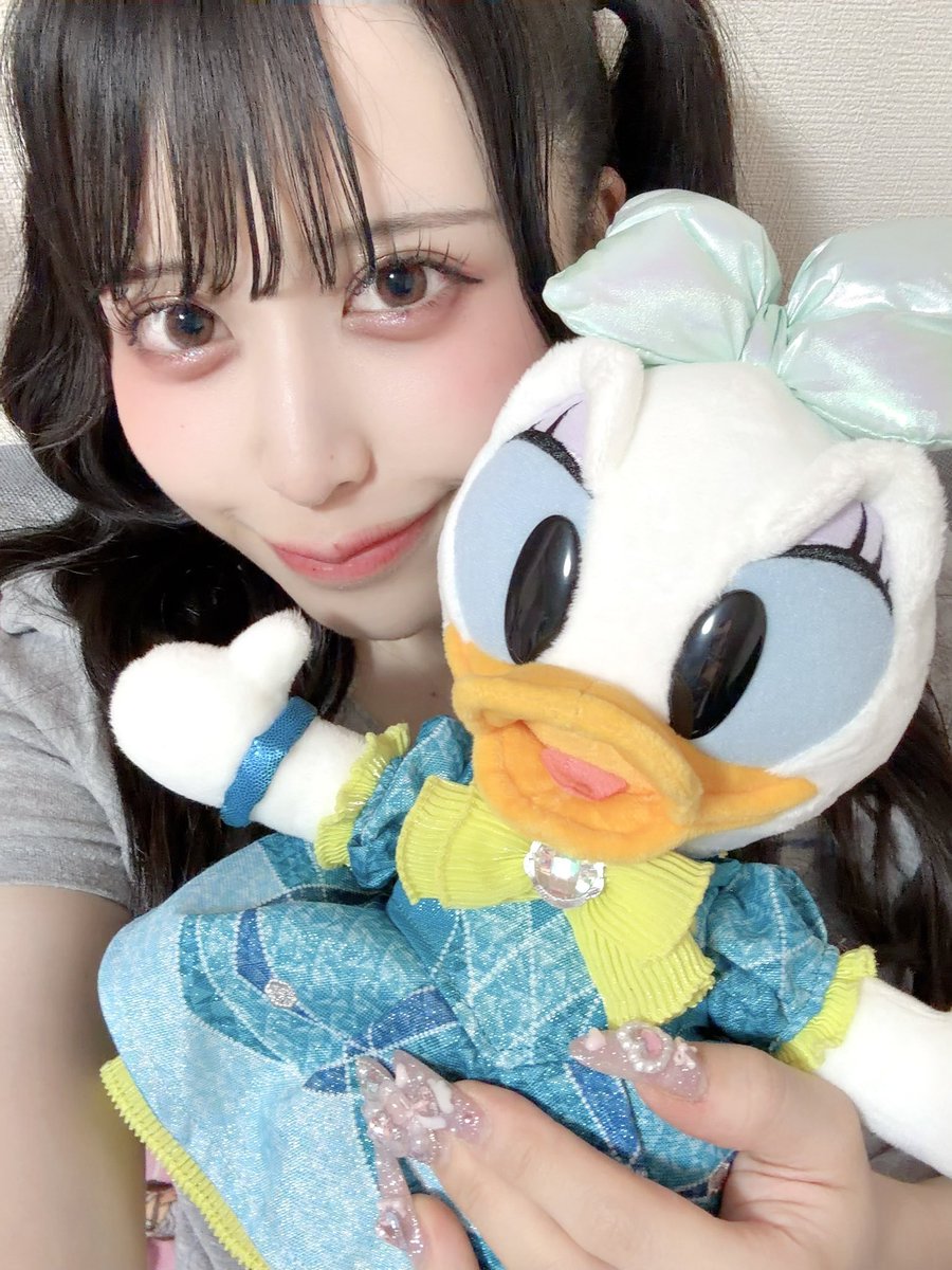 新名 まひる【NO:VA】 tweet media