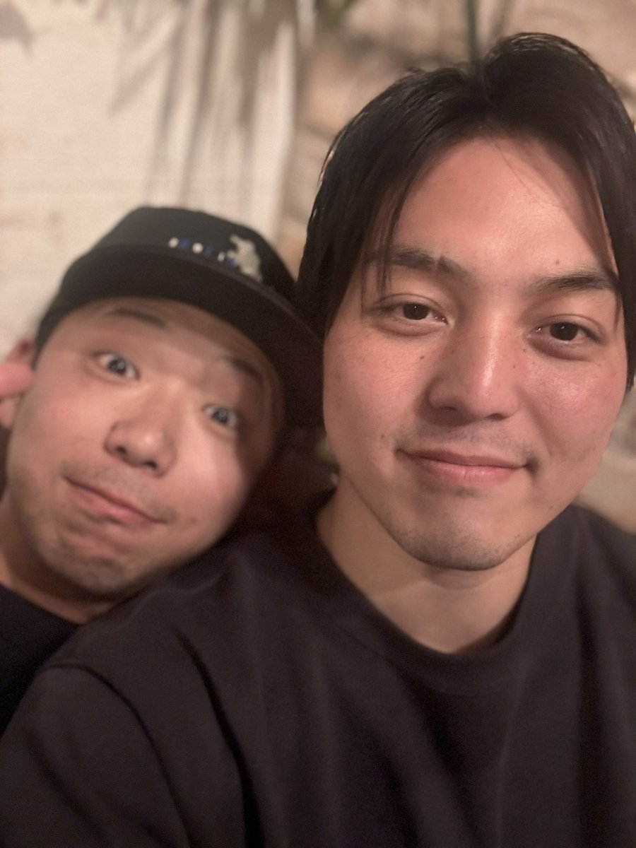 ahan208's tweet photo. 震災時はちょこちょこロアッソ見に行ってたものの（専門学生）
地元の消防団入団しすぐに活動し色々な経験をしました。
今がある事に感謝しこれからもロアッソを追いかけます
今あるたくさんの皆さんのご縁に感謝です
※10年前と現在 https://t.co/kudxFNl5Te