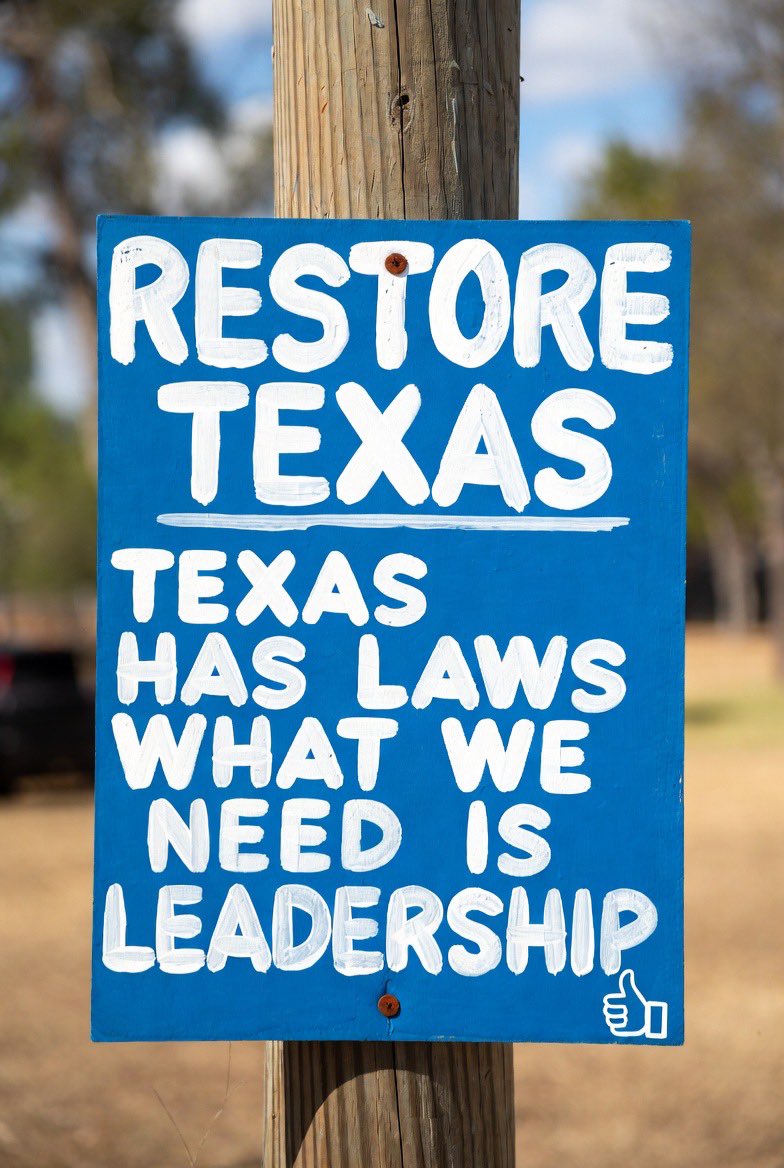UnderhillVicky's tweet image. As a Texan I will not sit down and shut up!
I will not sit quietly on my hands while RINO Leadership glorifies destroying my State.  NOPE NOT GONNA HAPPEN 🔥🔥
