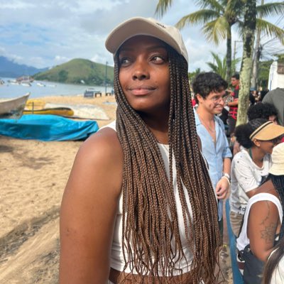 Pri_prisca's tweet photo. #NovaFotoDePerfil https://t.co/OiXCwP6ewZ