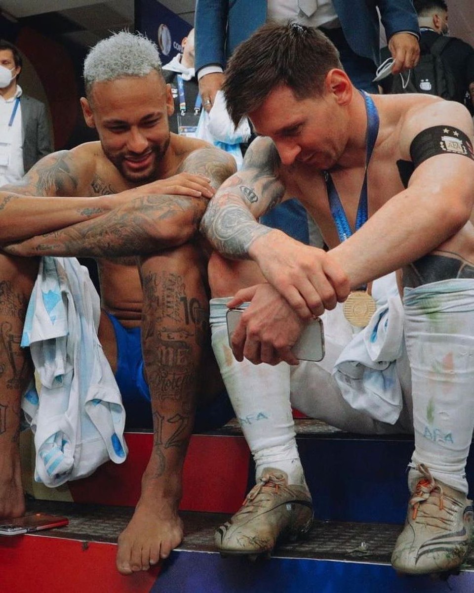 FootyTimeless's tweet photo. 🔙 Neymar Jr &amp; Lionel Messi. 🥹✨ https://t.co/pZjrrzqrzf