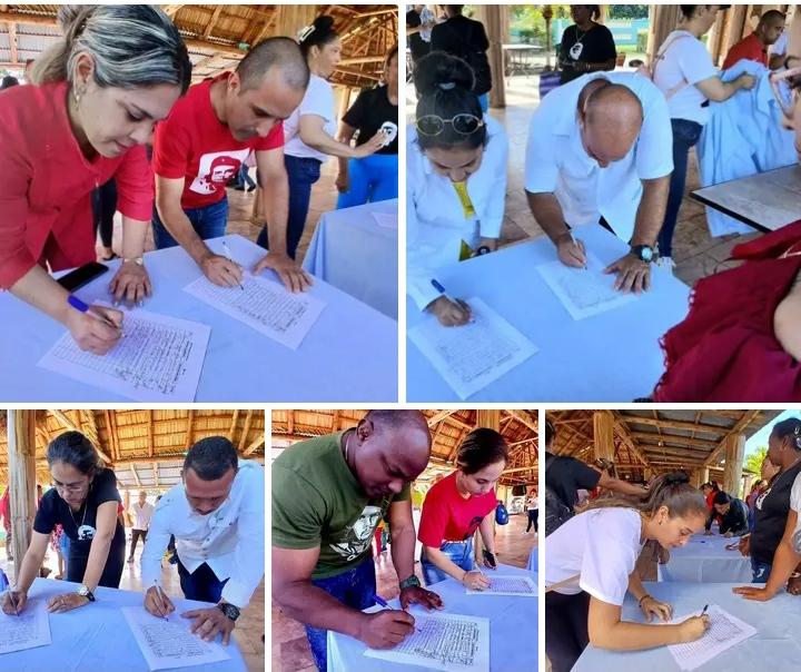 Como en toda Cuba, el pueblo de #LaSierpe se suma al movimiento, #MiFirmaPorLaPatria.