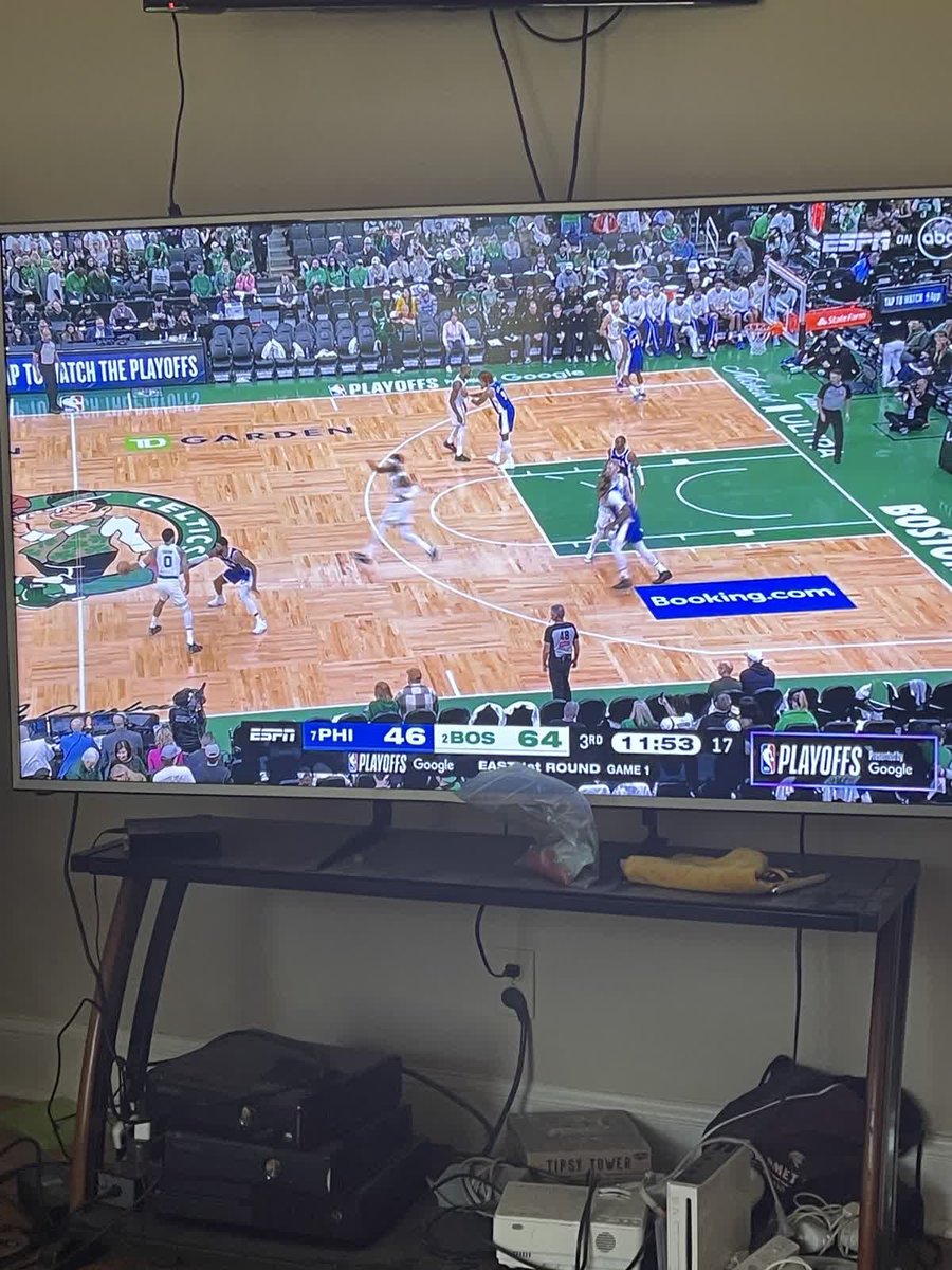 PalindromeTrack's tweet photo. Palindrome: 46-64
Game: Philadelphia vs Boston
Time Occurred: 2:37 P.M. (Boston, MA)
 NBA Playoffs 1st Round
Time lasted: I think max said like 61 seconds https://t.co/reFxupRVvj