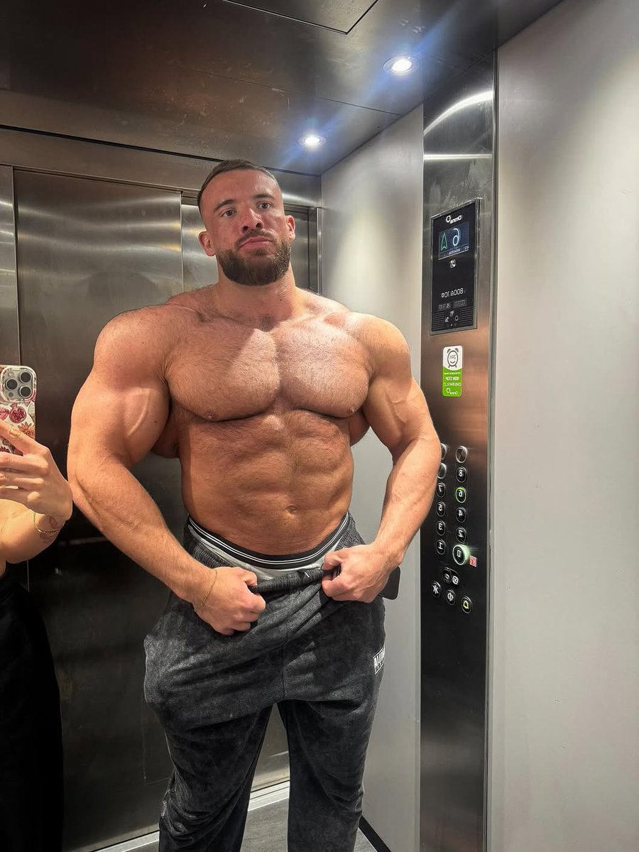 CPowerflit's tweet image. Average build rn

Lean - 127kg coasting through health phase before I dig in 

#bodybuilding

JOIN US ON TELEGRAM 👇👇👇👇👇

t.me/+GB4azduFEHAzY…