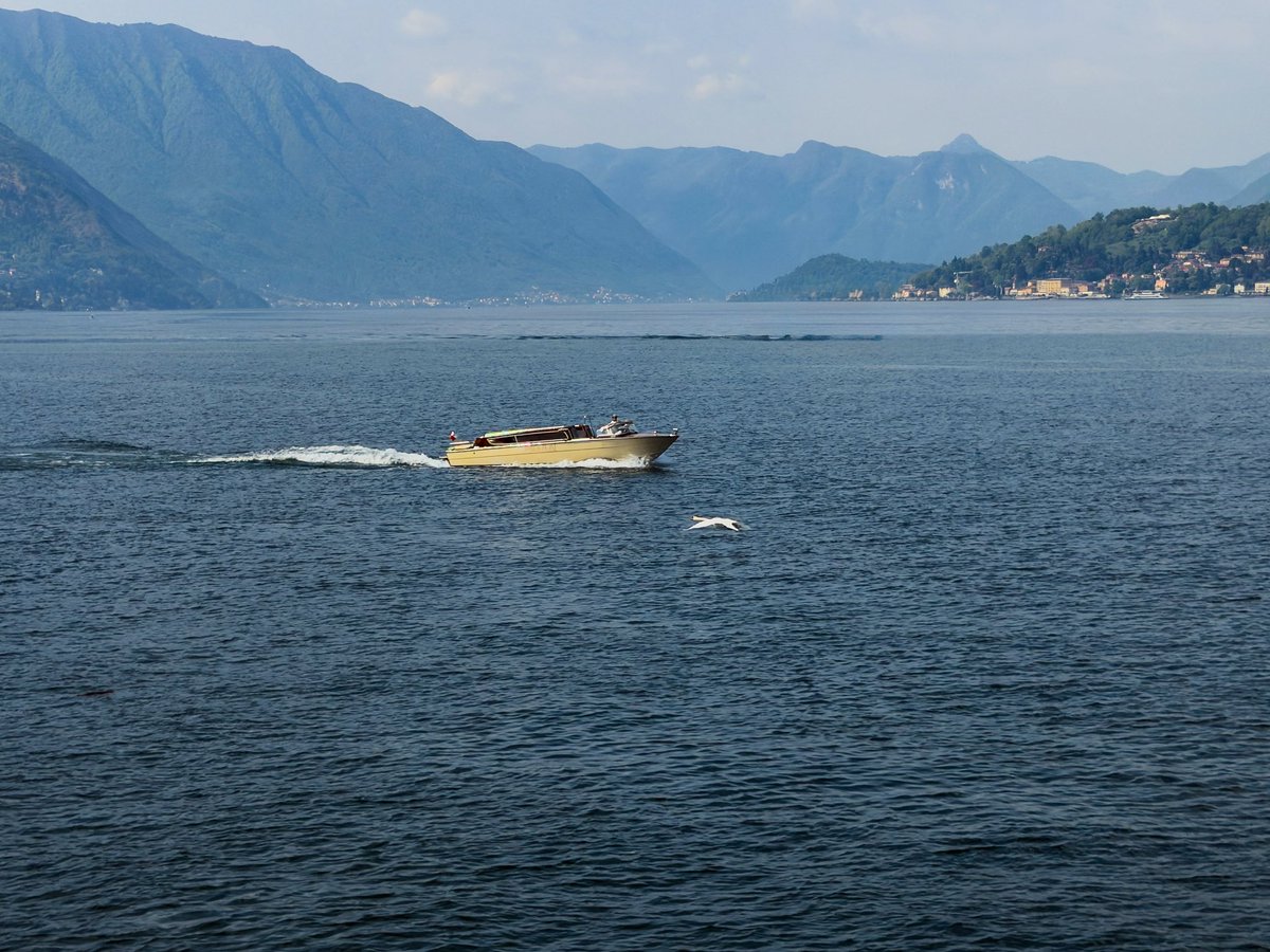 today i walked around Lake Como