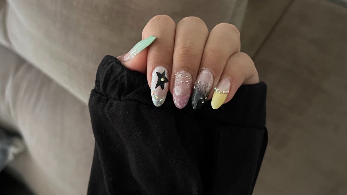 lseeyursoul's tweet image. #newnails