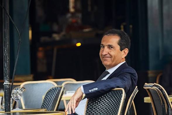 🤴