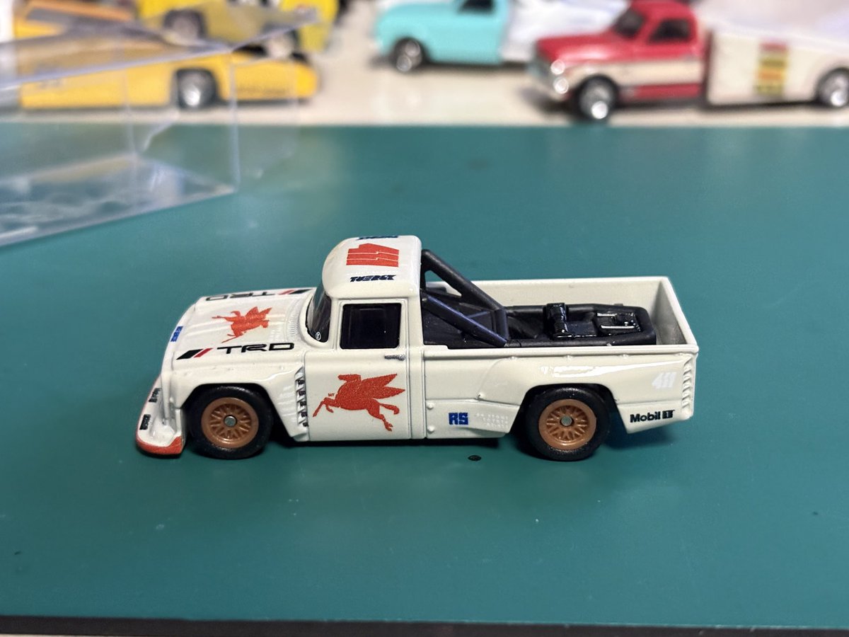 porschegmbh's tweet image. #ホットウィール  #TOYOTA   #STOUT
 おはようございます🔆月曜日、スタウトでスタウト〜✋……‼️ア、アウト〜🤣🤣今週もよろしくお願いいたします🙇‍♀️