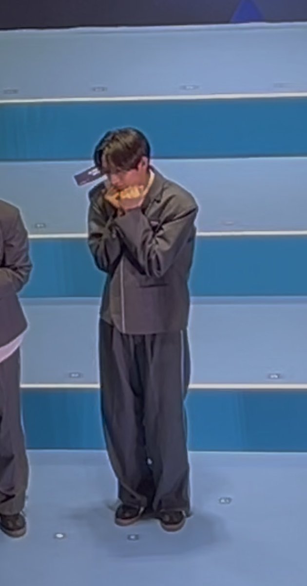 白米オンニ tweet media