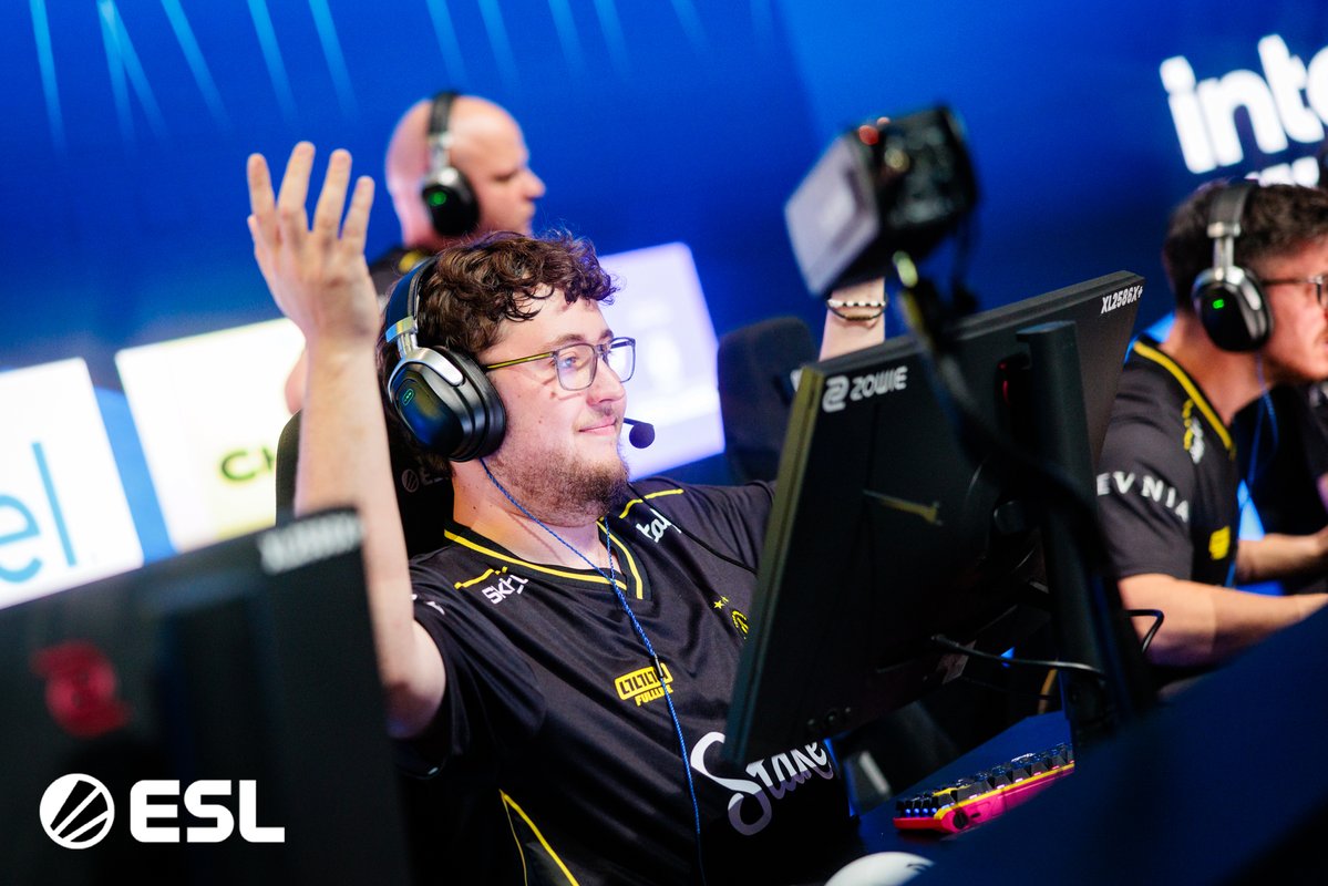 Intel® Extreme Masters tweet media